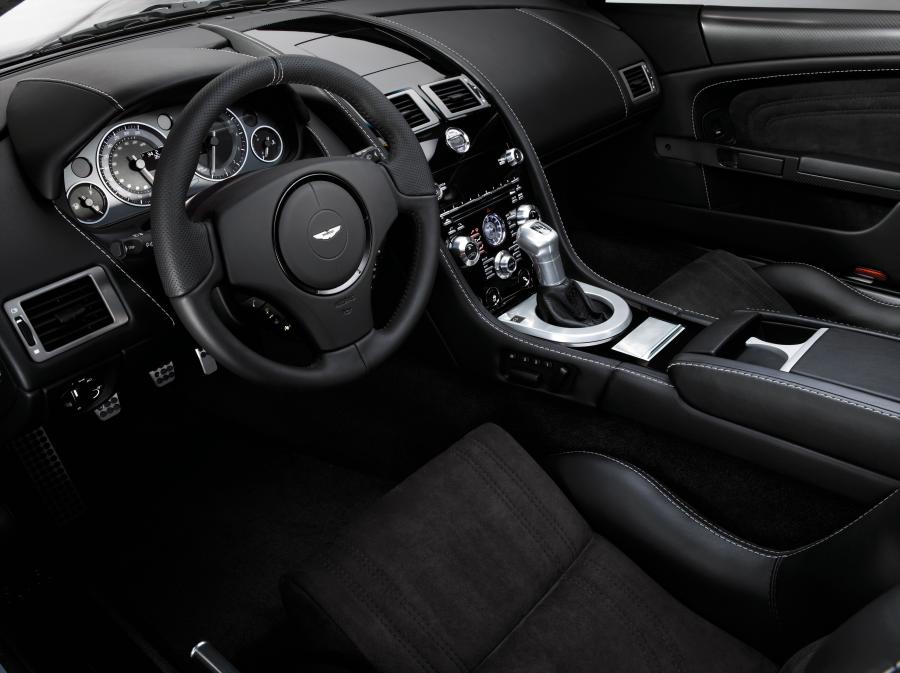 Интерьер Aston Martin DBS 2007 года  (WW) (фото 71 из 98)
